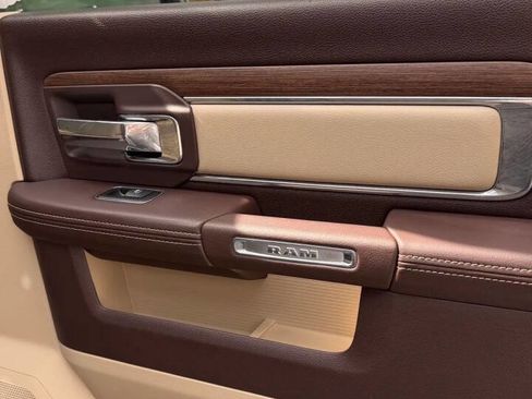 Used 2015 RAM 3500 Laramie image 23