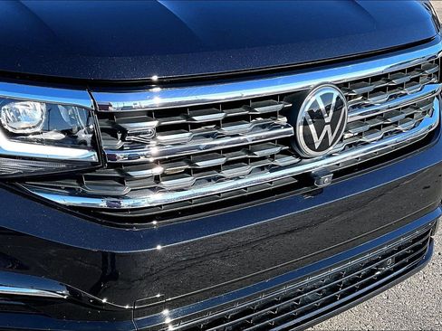 Used 2022 Volkswagen Atlas SEL Premium image 31