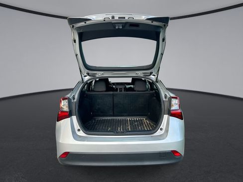 Used 2022 Toyota Prius L Eco FWD image 29