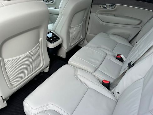 New 2026 Volvo XC90 B6 Ultra w/ Protection Package image 11