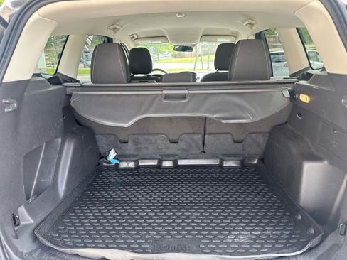 Used 2018 Ford Escape SE FWD image 12