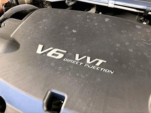 Used 2018 GMC Canyon SLE w/ SLE Convenience Package image 30