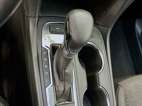 Used 2024 Chevrolet Equinox LT image 25