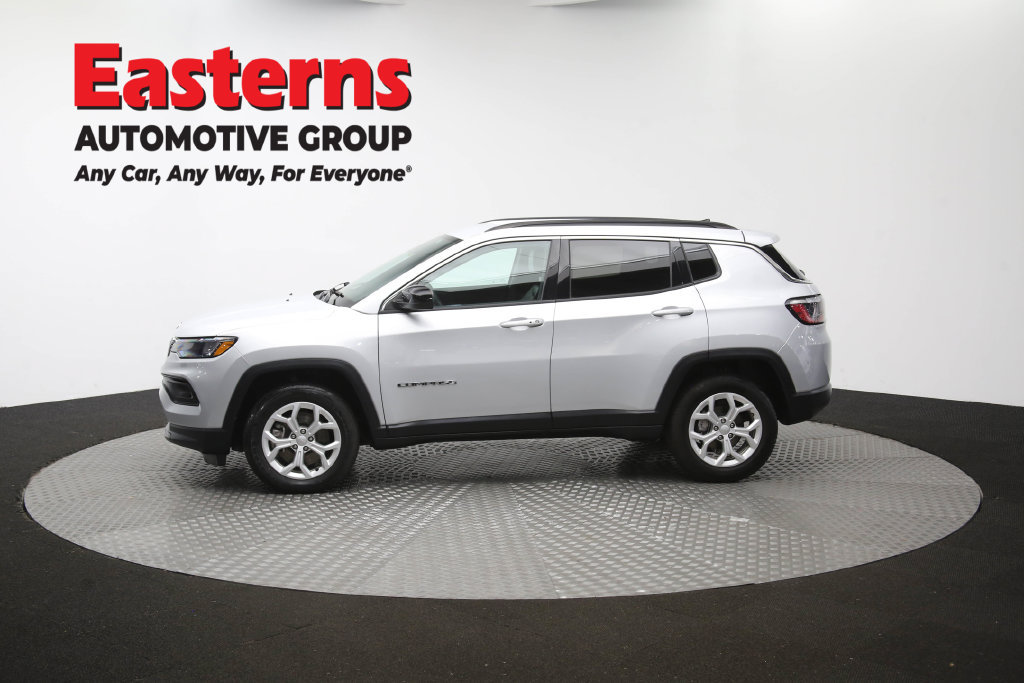 Used 2024 Jeep Compass Latitude AWD/4WD image 60