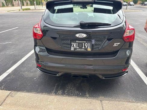 Used 2013 Ford Focus ST FWD image 4