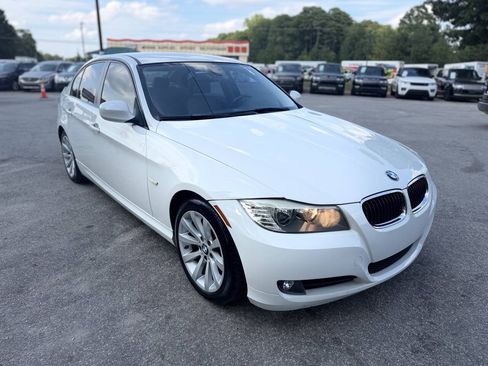 Used 2011 BMW 328i Sedan RWD image 3