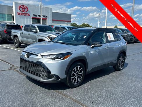 Used 2024 Toyota Corolla Cross AWD Hybrid w/ Moonroof Package image 1