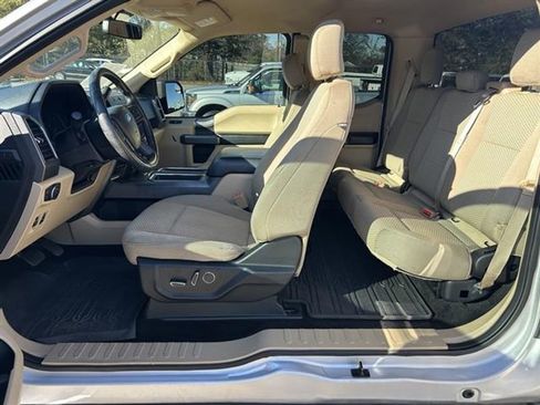 Used 2018 Ford F150 XLT w/ Equipment Group 302A Luxury image 13