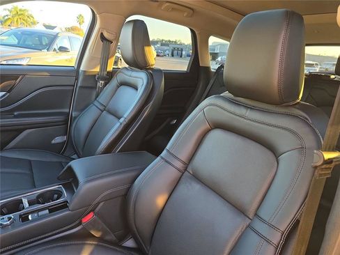 New 2026 Lincoln Corsair Reserve FWD image 14