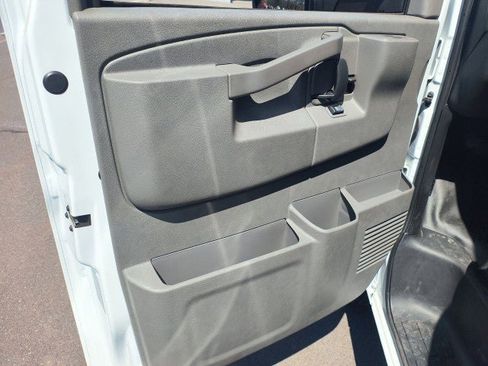 New 2024 Chevrolet Express 3500 w/ Power Convenience Package RWD image 18