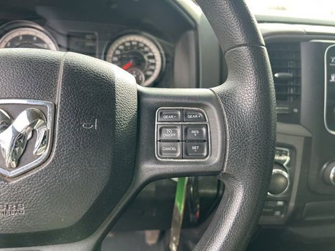 Used 2017 RAM 1500 Express image 19