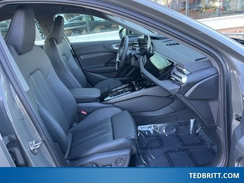 Used 2025 Audi A5 2.0T Premium Plus w/ Premium Plus image 21