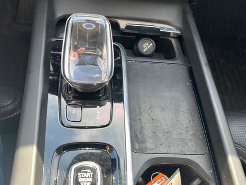 Used 2022 Volvo XC60 T8 Inscription w/ Advanced Package image 15