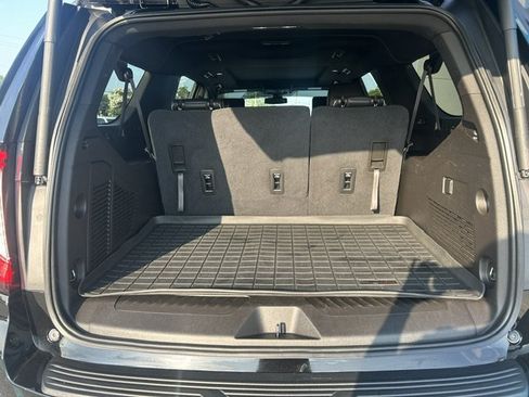 Used 2021 GMC Yukon XL SLT w/ Rear Media and Nav Package RWD image 7