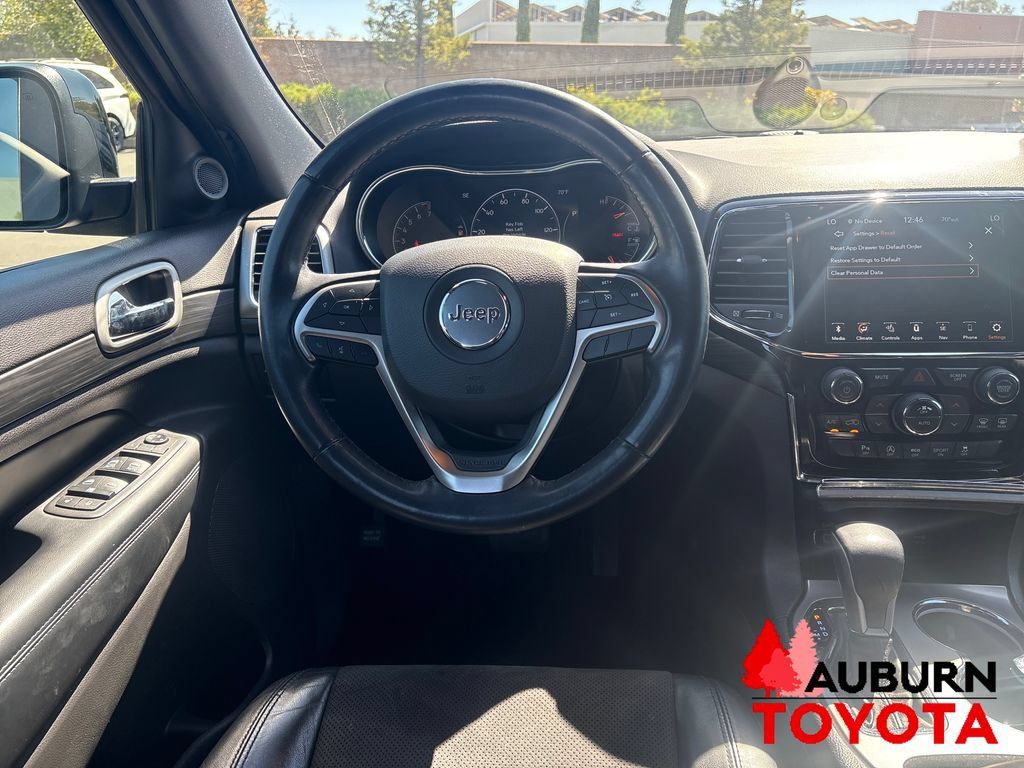 Used 2021 Jeep Grand Cherokee Laredo X AWD/4WD image 13