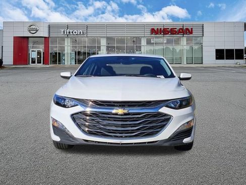 Used 2024 Chevrolet Malibu LT FWD image 2