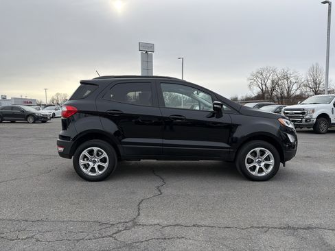 Used 2021 Ford EcoSport SE w/ SE Convenience Package image 4