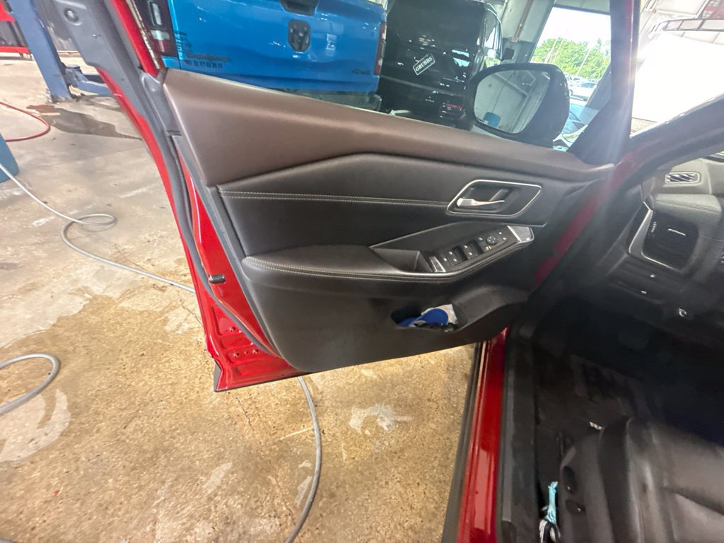 Used 2021 Nissan Rogue SV w/ Premium Package FWD image 20