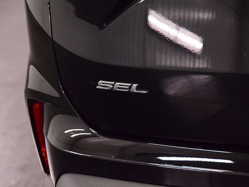 Used 2023 Ford Edge SEL w/ Convenience Package AWD/4WD image 13