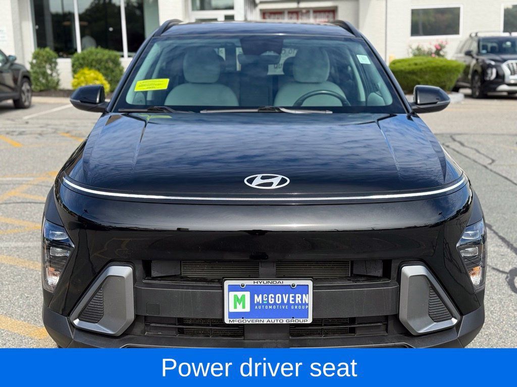 Used 2025 Hyundai Kona SEL AWD/4WD image 9