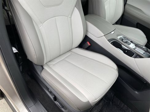 Certified 2026 INFINITI QX60 Luxe w/ Family Package image 10