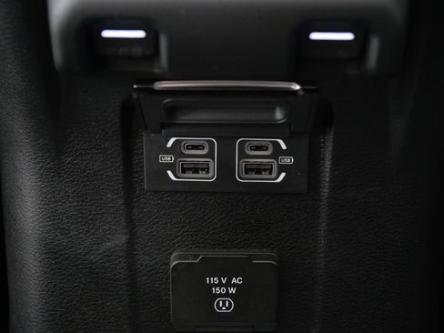 Used 2023 Jeep Wrangler Unlimited w/ Sun & Screen Package AWD/4WD image 26