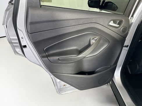 Used 2019 Ford Escape Titanium AWD/4WD image 26
