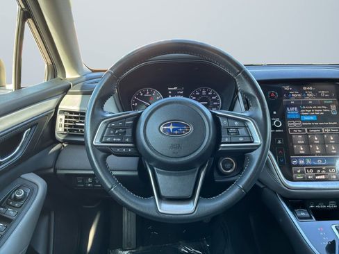 Used 2023 Subaru Outback Premium AWD/4WD image 11
