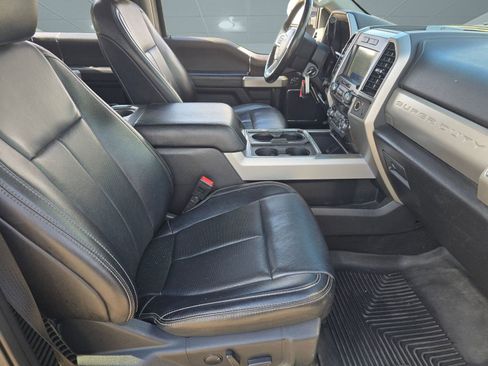 Used 2021 Ford F250 Lariat w/ Lariat Value Package image 30