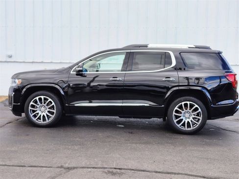 Used 2023 GMC Acadia Denali w/ Denali Ultimate Package image 2