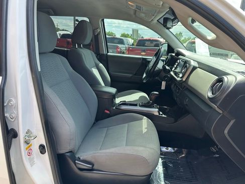 Used 2019 Toyota Tacoma SR5 RWD image 25