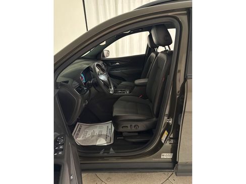 Used 2024 Chevrolet Equinox RS image 34