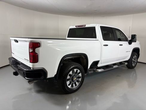 Used 2025 Chevrolet Silverado 2500 Custom w/ Custom Value Package image 10