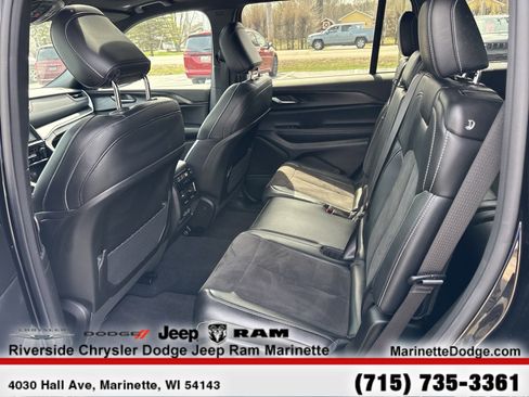 Used 2024 Jeep Grand Cherokee L Altitude AWD/4WD image 25