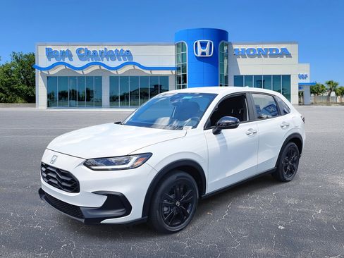 New 2026 Honda HR-V Sport image 2