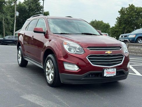 Used 2017 Chevrolet Equinox LT w/ Convenience Package FWD image 2