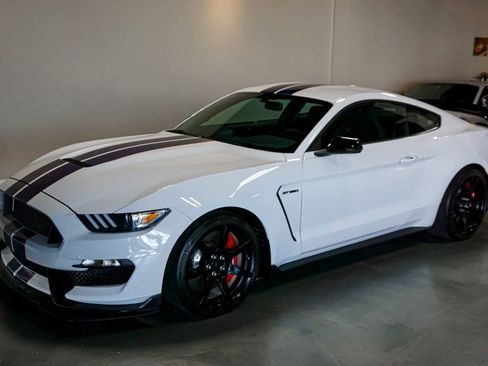 Used 2016 Ford Mustang Shelby GT350R w/ GT350R Equipment Group 920A RWD image 5