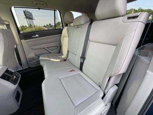 Certified 2023 Volkswagen Atlas SE FWD image 13