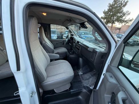 Used 2023 Chevrolet Express 3500 LT w/ LT Preferred Equipment Group image 23