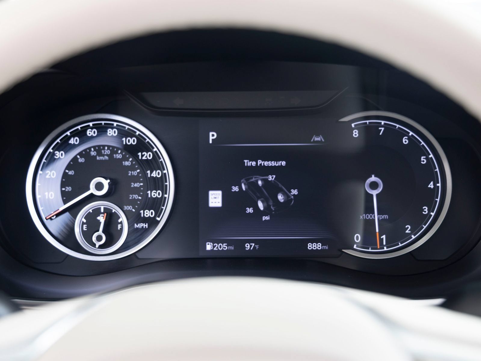 Used 2026 Genesis G70 2.5T Prestige RWD image 24
