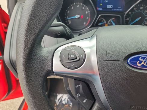 Used 2014 Ford Focus SE image 24