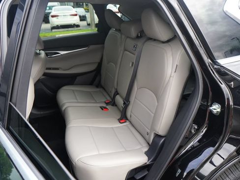 Used 2025 INFINITI QX50 Luxe AWD/4WD image 15