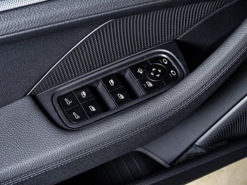 New 2026 Porsche Panamera 4 image 27