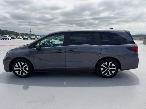 Used 2025 Honda Odyssey EX-L image 6