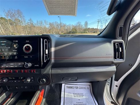 Used 2025 Nissan Frontier PRO-4X image 16