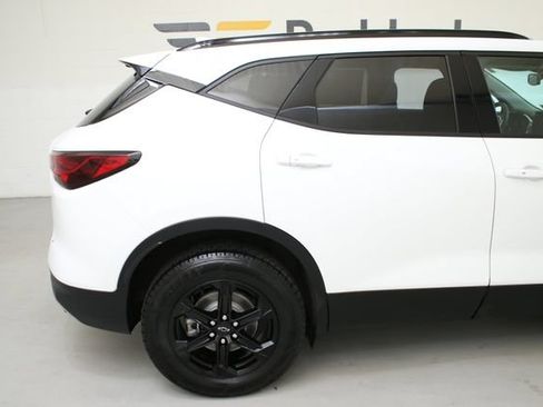 Used 2024 Chevrolet Blazer LT w/ Midnight/Sport Edition AWD/4WD image 10