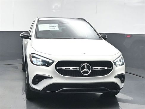 New 2026 Mercedes-Benz GLA 250 image 3