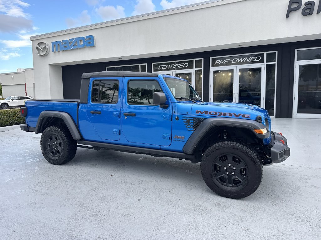 Used 2023 Jeep Gladiator Mojave AWD/4WD image 6