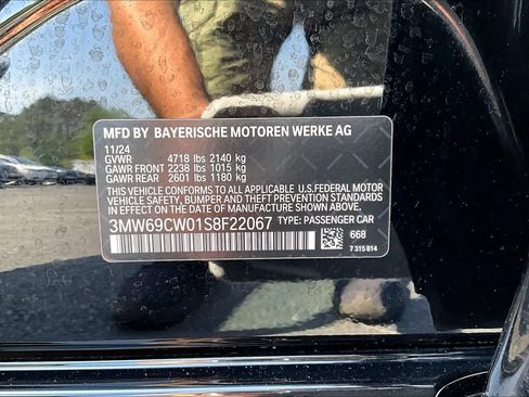 Certified 2025 BMW 330i Sedan w/ Convenience Package image 34