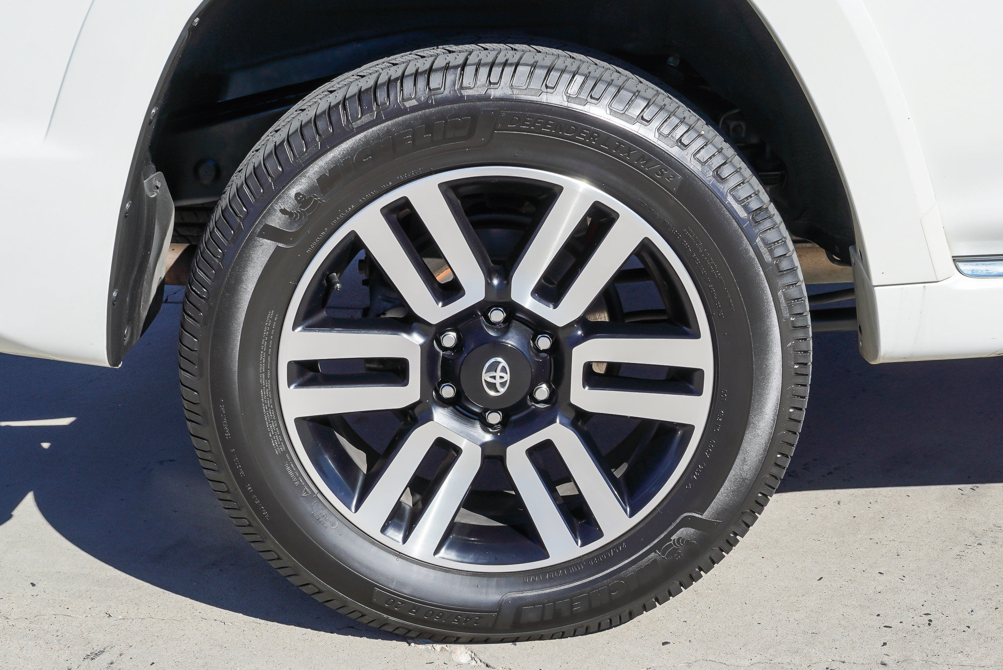 Certified 2022 Toyota 4Runner Limited AWD/4WD image 11
